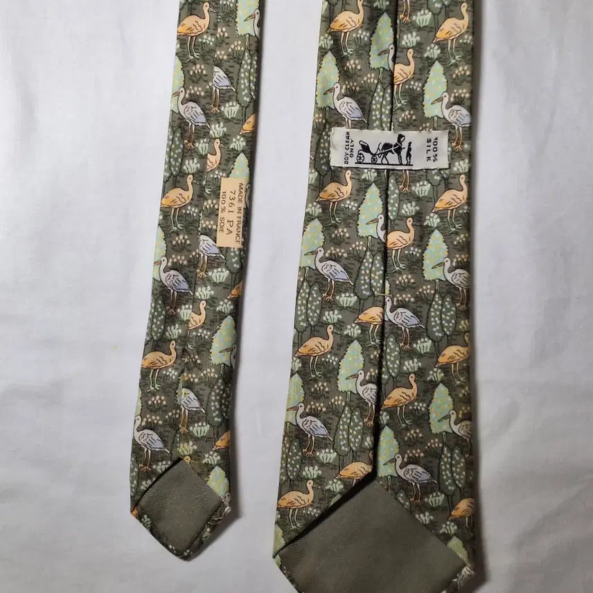 [BUNJANG] Hermès Forest Pattern Silk Tie / 에르메스 카키 버드 포레스트패턴 실크 넥타이