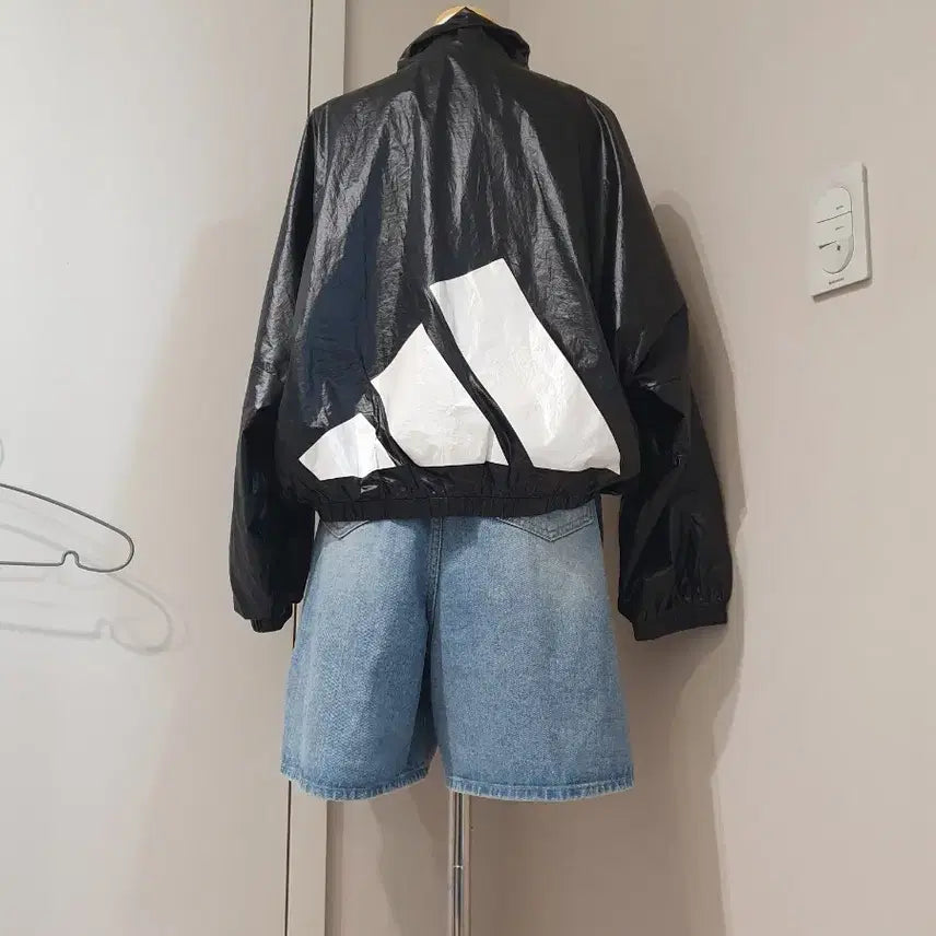 [BUNJANG] Adidas Black Windbreaker Jacket / 아디다스 블랙 바람막이 자켓