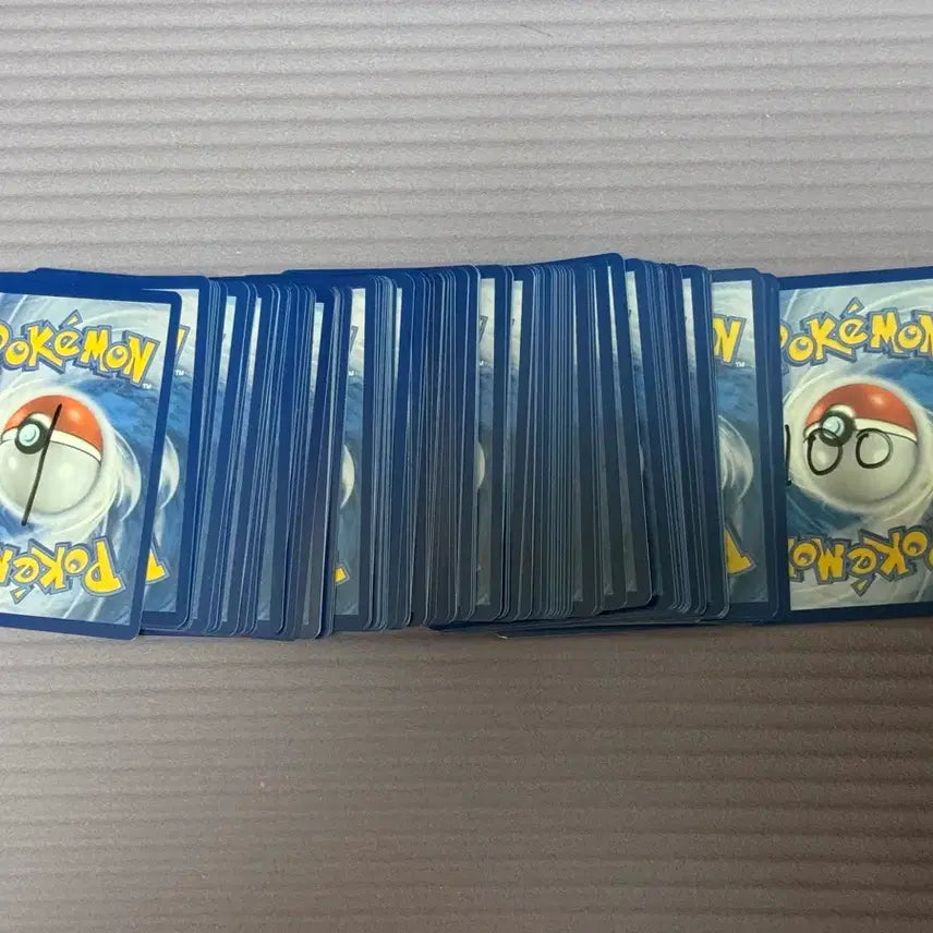 [BUNJANG] Pokemon Korean Gold Charizard Card / 포켓몬 오리파 황금리자몽