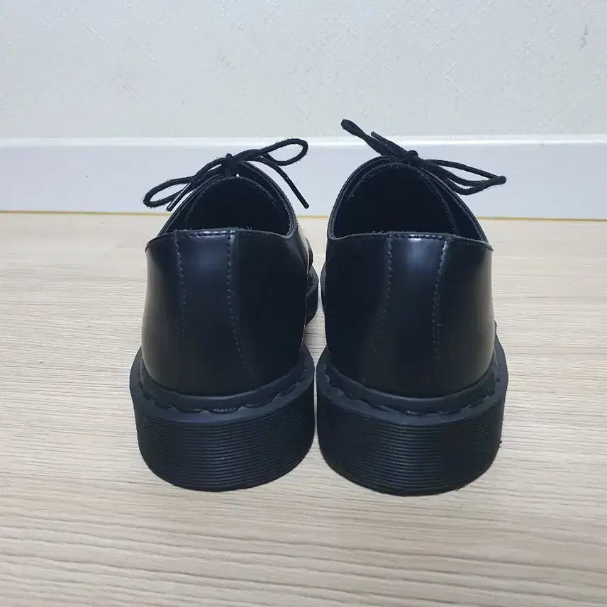 [SOLD OUT] 닥터마틴 1461 모노 로퍼 260