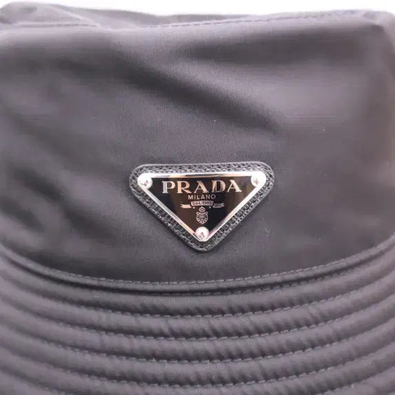 [BUNJANG] Prada Re-Nylon Triangle Logo Bucket Hat / 프라다 미사용 새상품 리나일론 삼각로고 버킷 햇 모자 2hc137