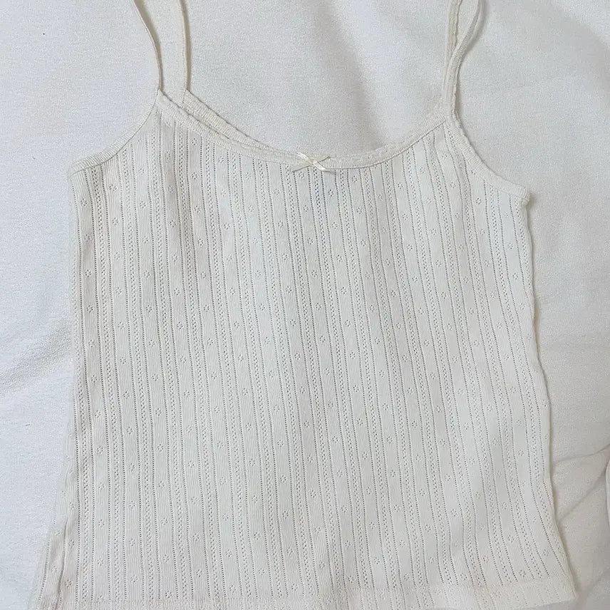[SOLD OUT] 브랜디멜빌 아일렛 포인텔 아이보리 리본 나시