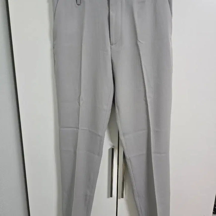 [BUNJANG] Giordano Tapered Fit Slacks (Gray) - New / 지오다노 테이퍼드핏 슬랙스 30 그레이 새상품