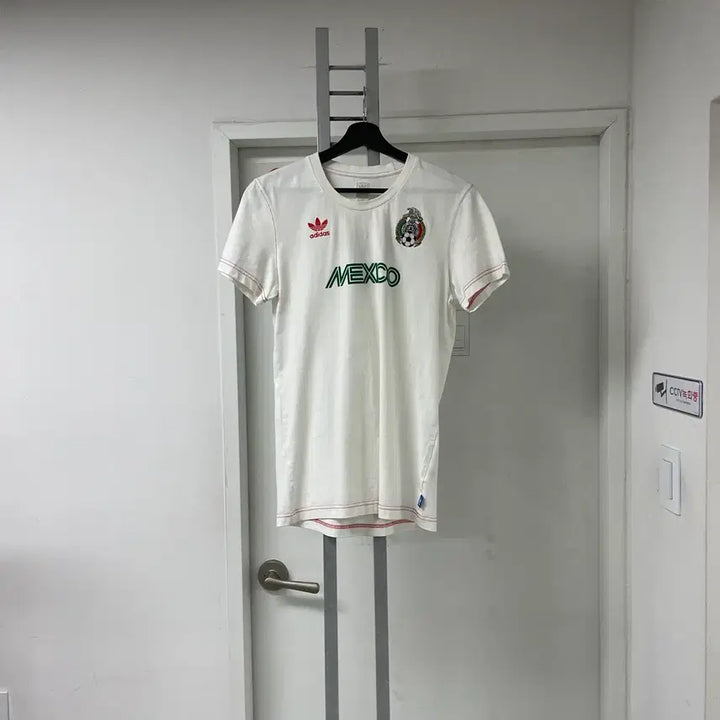[BUNJANG] Adidas Mexico Short Sleeve T-Shirt (Size 100) / 아디다스 멕시코 반팔 티셔츠 100