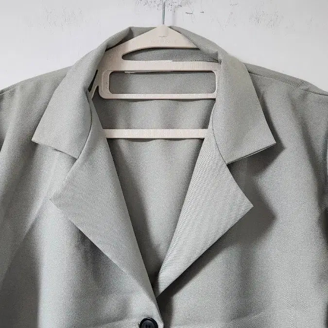 [BUNJANG] Short Sleeved Blazer Jacket - Khaki / 숏 자켓 반팔 블레이저 카키