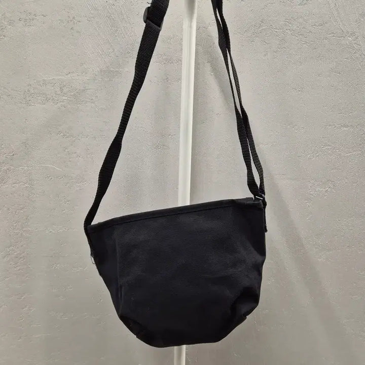 [BUNJANG] thisisneverthat Manhattan Portage Black Crossbody Bag / 디스이즈네버댓 맨하탄포티지 블랙 크로스백