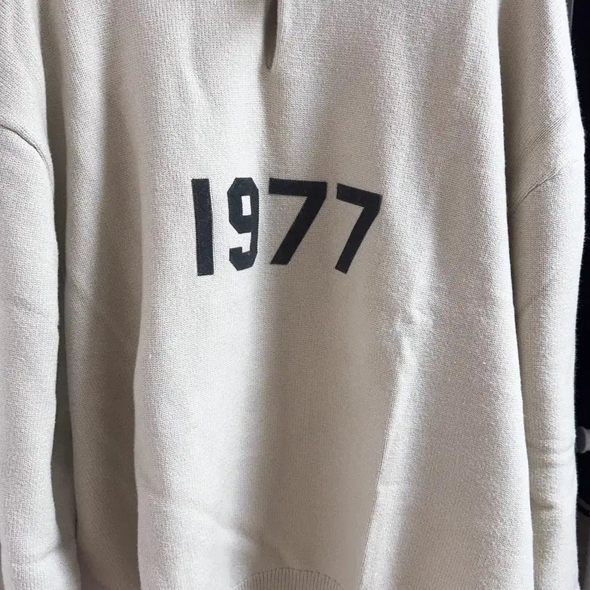 [BUNJANG] [XXl] 에센셜 1977 니트 롱슬리브 폴로 위트 / [XXl] 에센셜 1977 니트 롱슬리브 폴로 위트