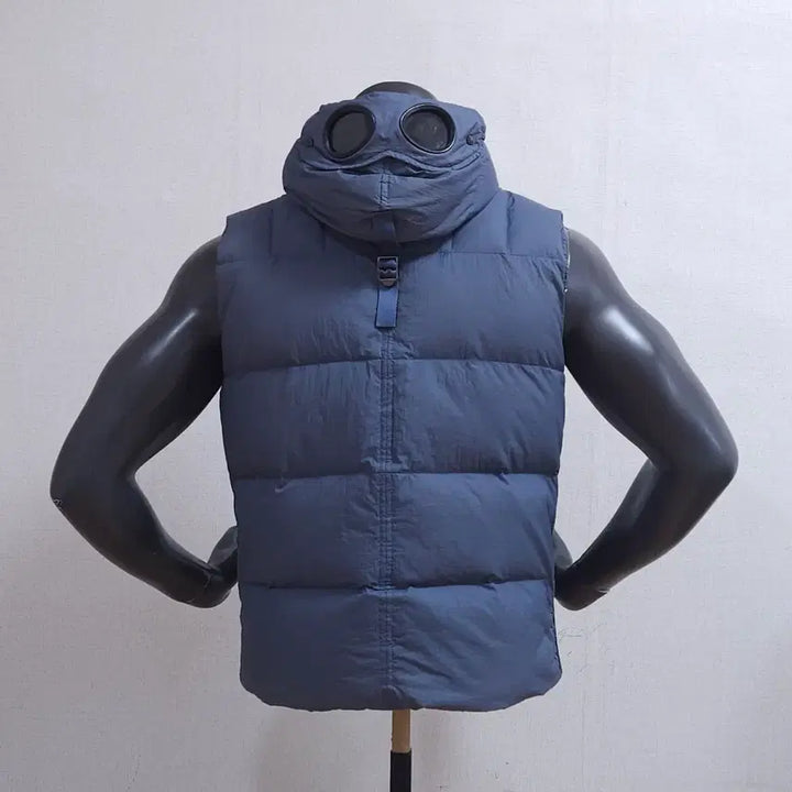 [SOLD OUT] CP 씨피컴퍼니 고글 후드 패딩 조끼 네이비