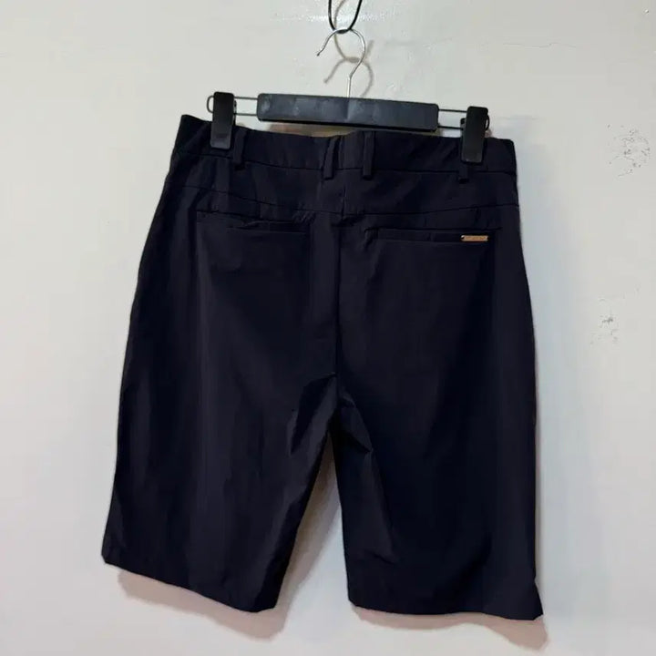 [SOLD OUT] 헨리코튼 골프 반바지 네이비 30-31