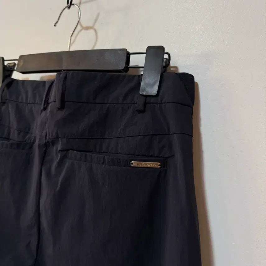 [SOLD OUT] 헨리코튼 골프 반바지 네이비 30-31