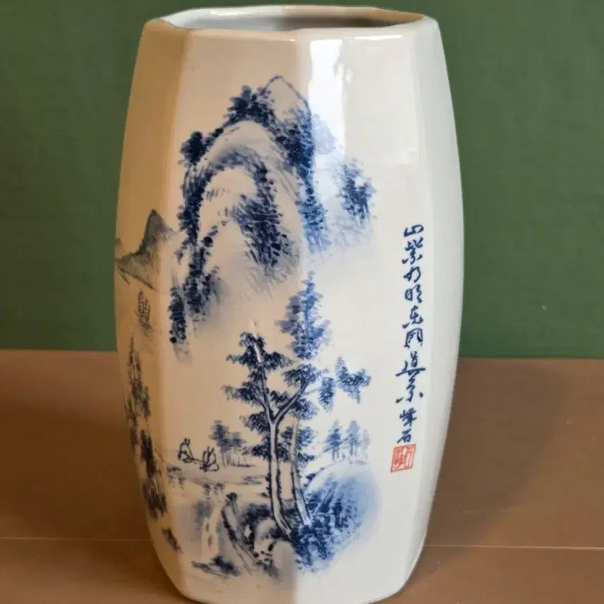 [SOLD OUT] 봉석 산수화 팔각 도자기