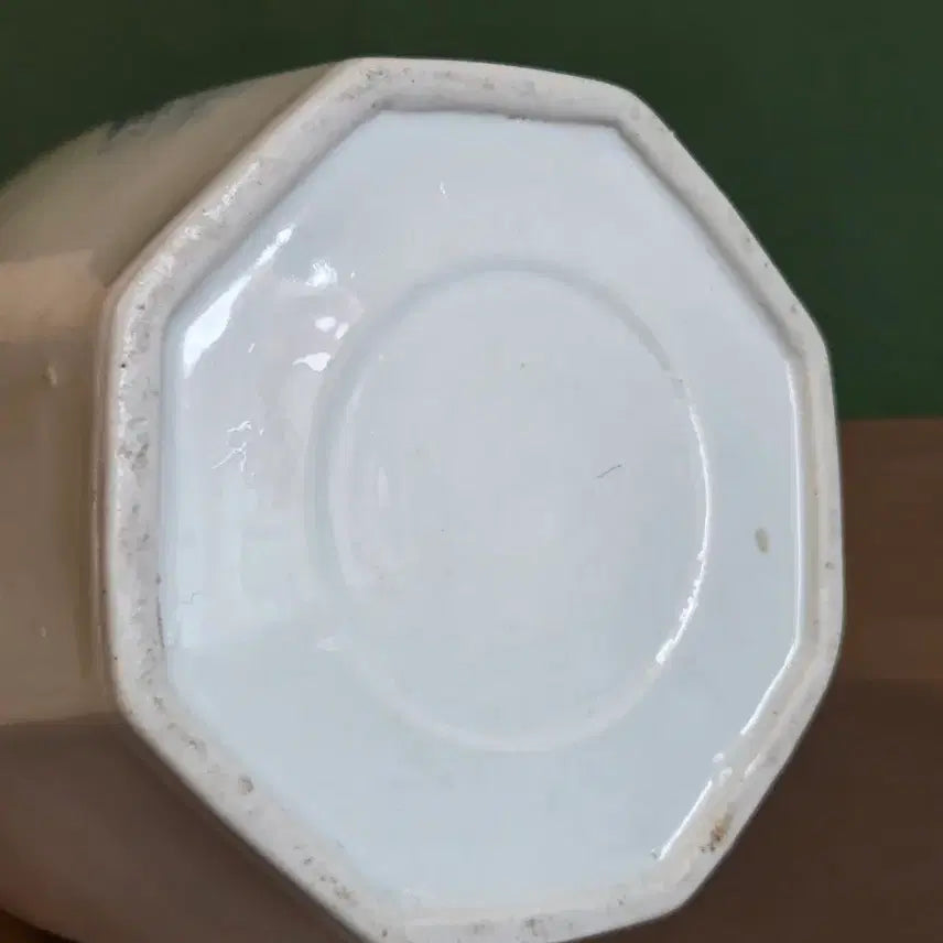 [SOLD OUT] 봉석 산수화 팔각 도자기