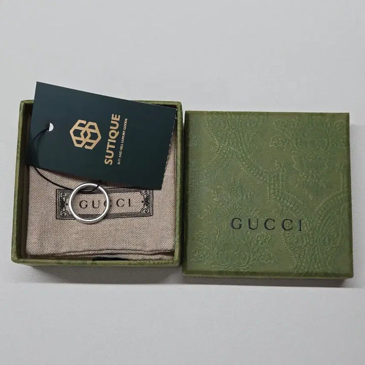 [SOLD OUT] 구찌 다이애그널 인터로킹 G 씬 반지(13호)