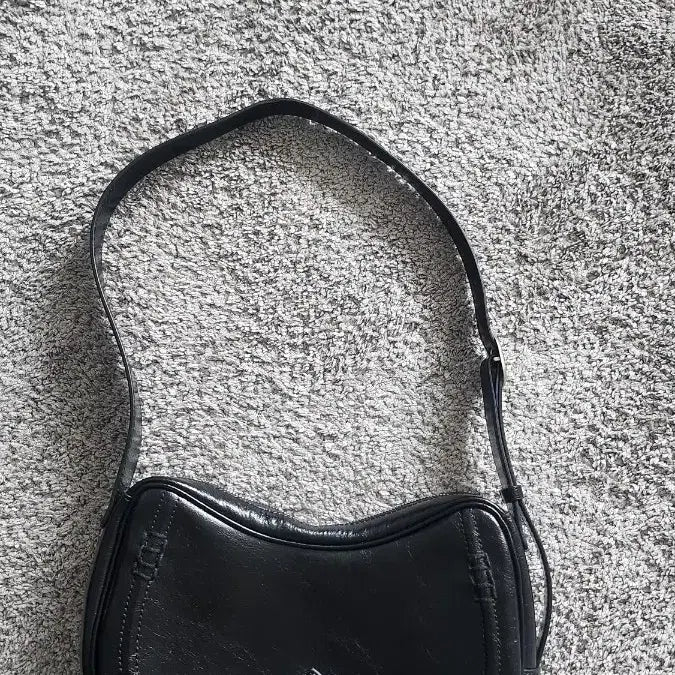 [BUNJANG] Loeuvre Shoulder Bag / 루에브르 숄더백