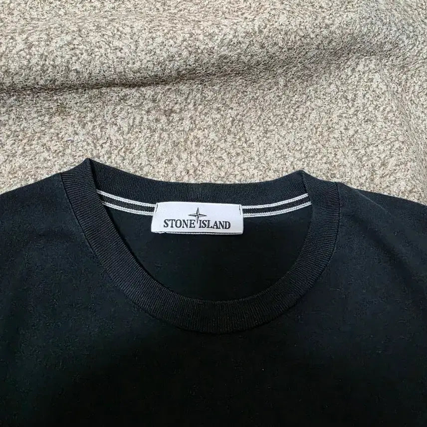 [SOLD OUT] (무료배송)스톤아일랜드 그래픽 로고 프린팅 티셔츠