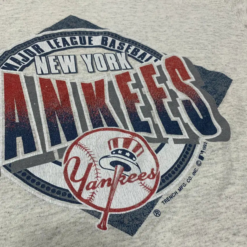 [BUNJANG] Trench New York Yankees Diamond Emblem T-shirt / L)뉴욕 양키즈 92 싱글스티치 반팔티