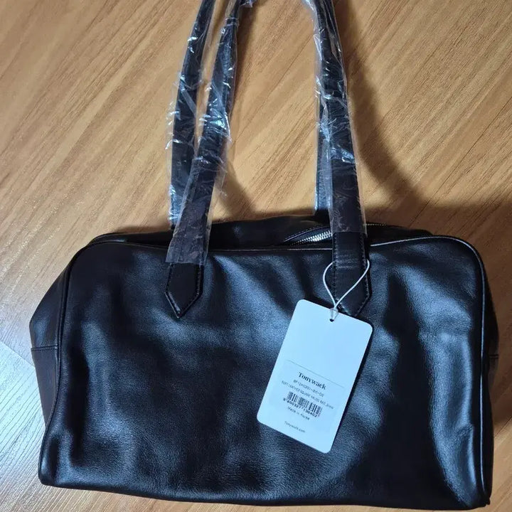 [BUNJANG] Toni Wek Soft Leather Square Bag / (새상품) 토니웩 소프트 레더 스퀘어 백 주우재