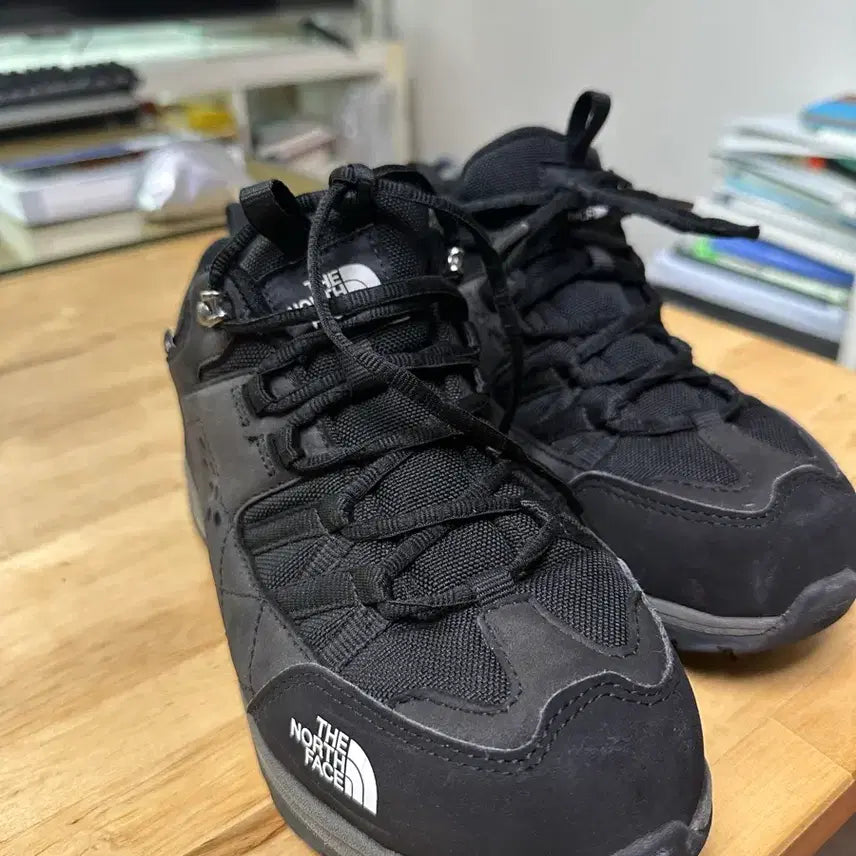 [BUNJANG] The North Face Classic Waterproof Hiking Shoes 240 / 노스페이스 클래식 워터프루프 등산화 240