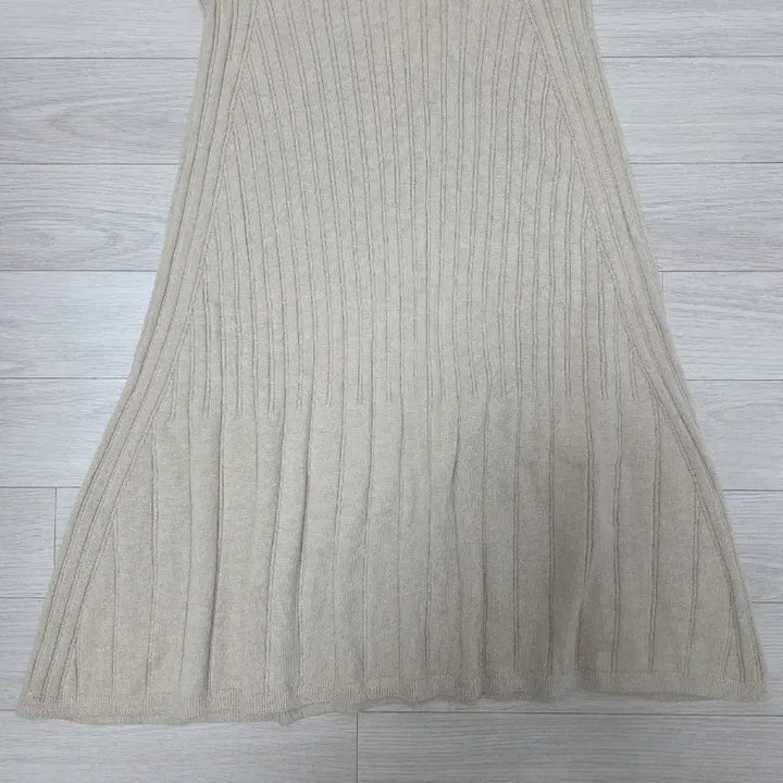 [BUNJANG] Blanchot Daisy Knit Top &amp; Skirt Set / 블랑쇼 데이지 니트 탑 니트 스커트 핑크베이지 베이지