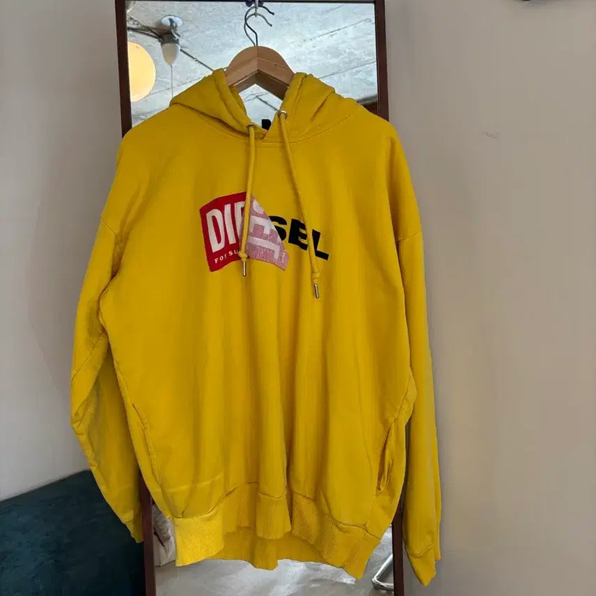 [BUNJANG] Diesel Yellow Hoodie / 디젤 후드티