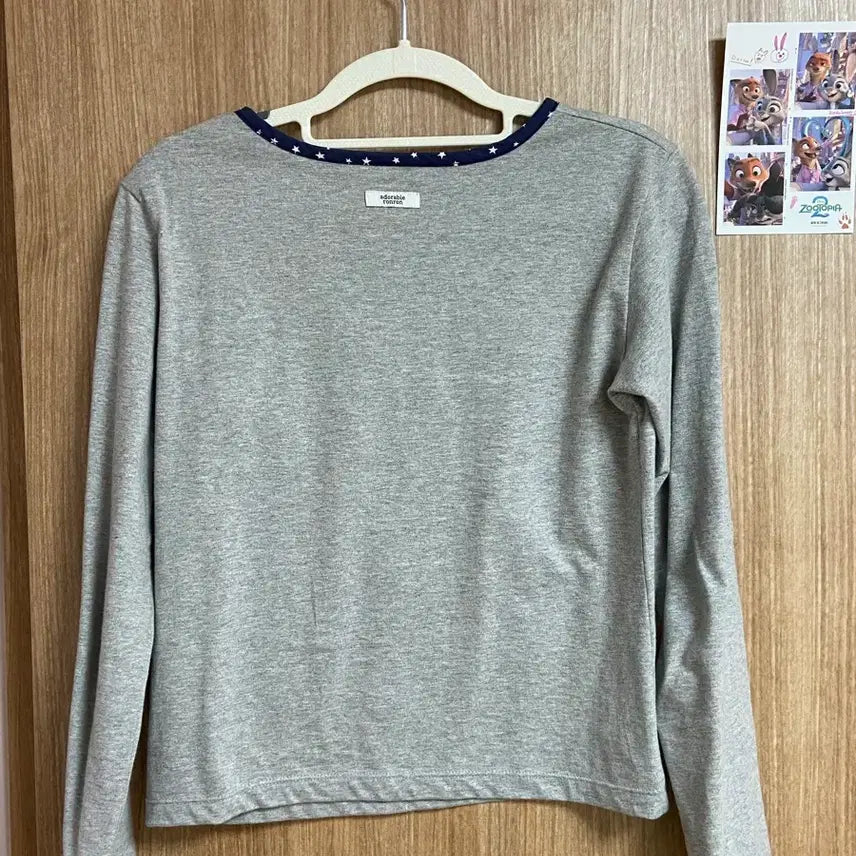 [SOLD OUT] RONRON 론론 스타패치 블로킹 헨리넥 롱슬리브 그레이