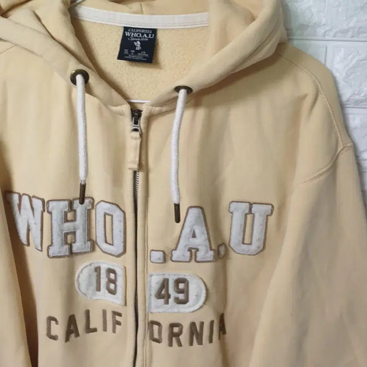 [BUNJANG] Who.A.U Basic Logo Hooded Zip-up Jacket / 후아유 후드집업 판매합니다