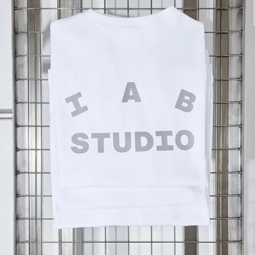 [SOLD OUT] L, XL) 아이앱 스튜디오 아이앱 롱슬리브 화이트 - 26SS