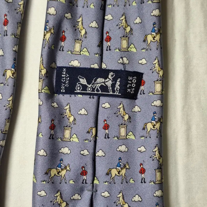 [SOLD OUT] 에르메스 라벤더 승마 클라우드 실크 넥타이