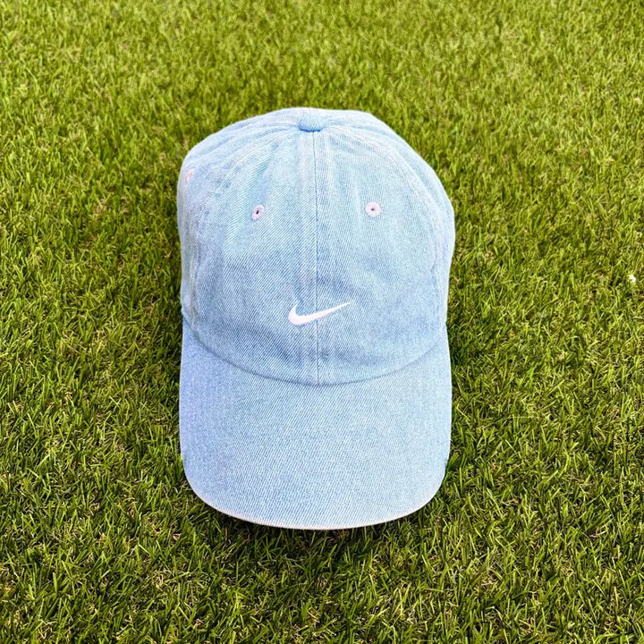 [BUNJANG] Nike Club Unstructured Light Wash Denim Cap / 나이키 클럽 언스트럭처 연청 데님 캡