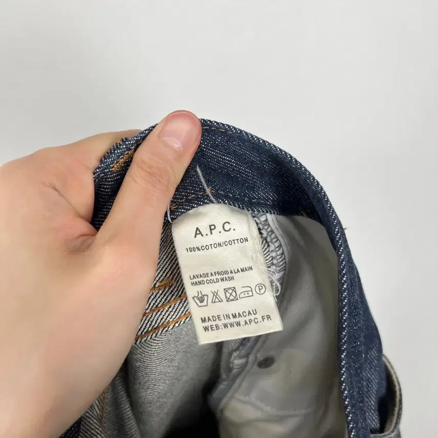 [BUNJANG] A.P.C. Slim Fit Denim Jeans Men&