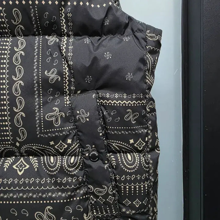 [BUNJANG] Discovery Bansley Goose Down Padded Jacket / 디스커버리 반슬리 구스다운 패딩95