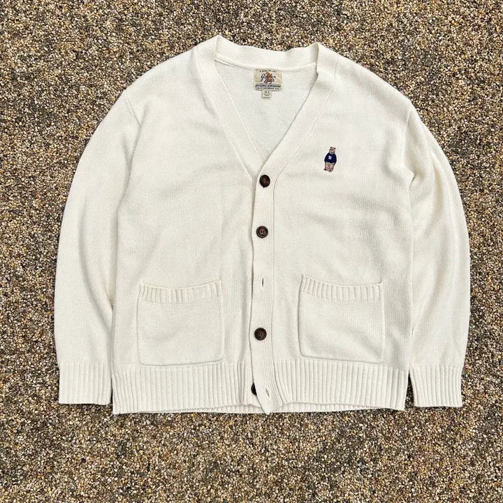 [SOLD OUT] 골든 베어(golden bear) 아이보리 가디건
