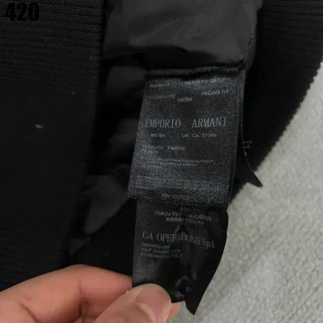 [BUNJANG] EA7 Black Bomber Padded Jacket / EA7 블랙 봄버 패딩 점퍼