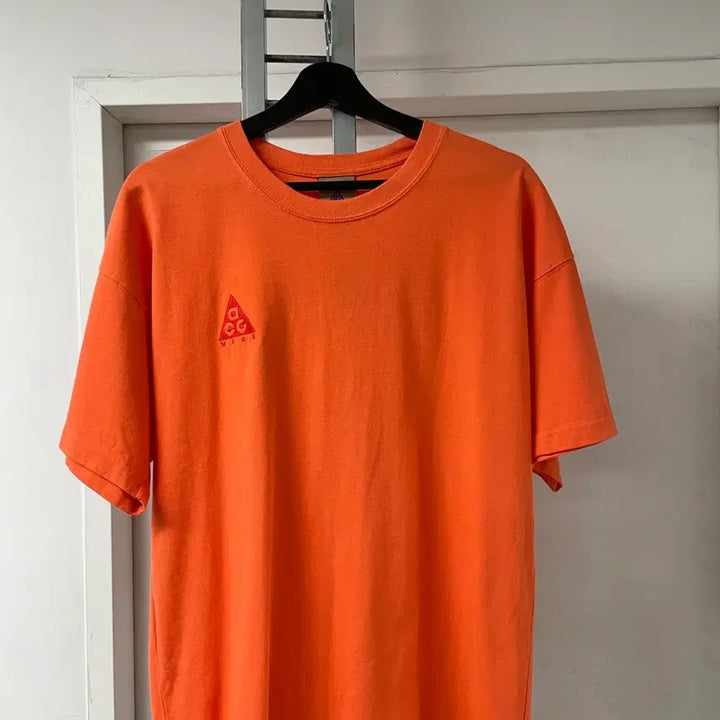 [BUNJANG] 나이키 ACG 반팔 티셔츠 오렌지 S / 나이키 ACG 반팔 티셔츠 오렌지 S