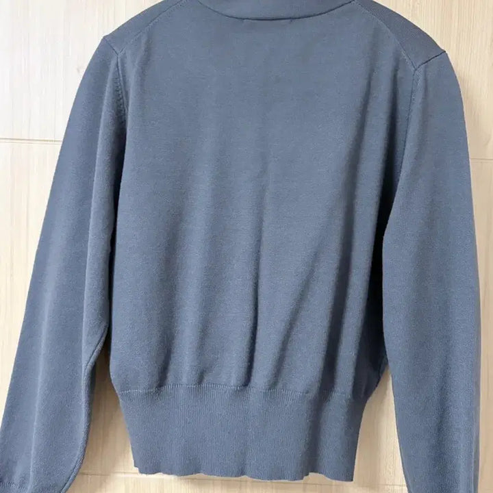 [BUNJANG] Charcoal Gray V-Neck Cardigan / 차콜 그레이 브이넥 가디건