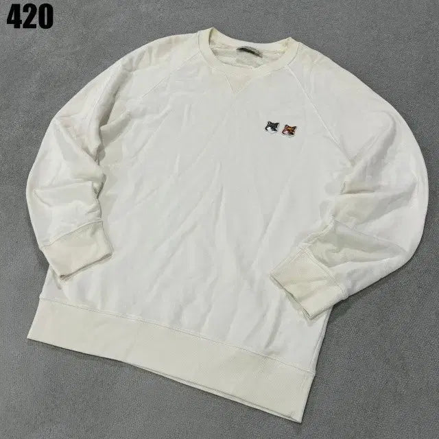 [BUNJANG] Maison Kitsune Fox Head Sweatshirt Ivory / 메종키츠네 폭스헤드 맨투맨 아이보리