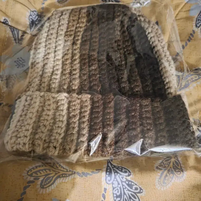 [BUNJANG] Supreme Gradient Brown Knit Beanie / 새상품급 슈프림 그라디언트 브라운 니트 비니