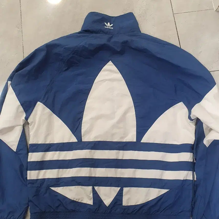 [SOLD OUT] 아디다스 빅 트레포일 윈드브레이커 2XL
