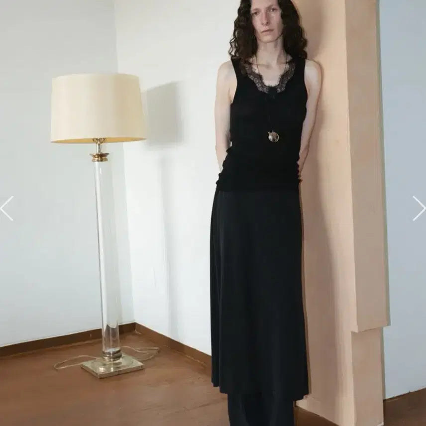 [SOLD OUT] Monoha 모노하 Lace Sleeveless 레이스 슬리브리스