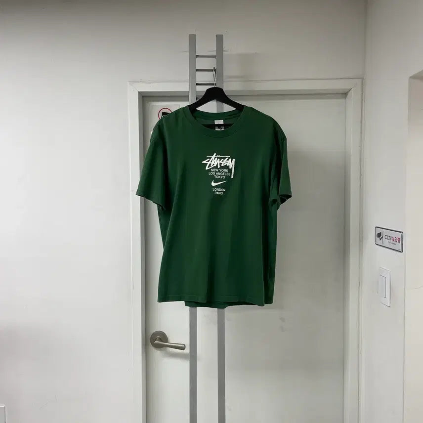 [BUNJANG] Nike Stussy World Tour T-shirt Green L / 나이키 스투시 월드투어 반팔 티셔츠 그린 L