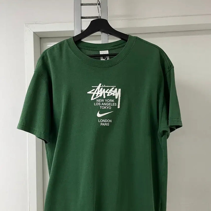 [BUNJANG] Nike Stussy World Tour T-shirt Green L / 나이키 스투시 월드투어 반팔 티셔츠 그린 L