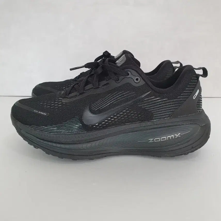 [SOLD OUT] 나이키 줌X 보메로 18 다크 스모크 그레이 (275)