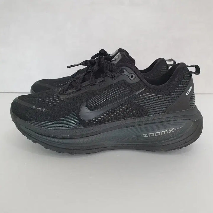 [SOLD OUT] 나이키 줌X 보메로 18 다크 스모크 그레이 (275)
