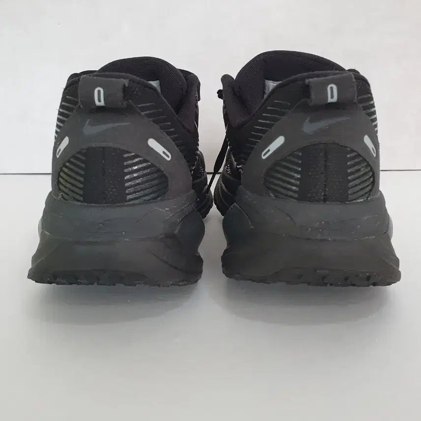 [SOLD OUT] 나이키 줌X 보메로 18 다크 스모크 그레이 (275)