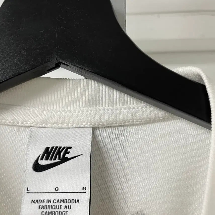 [SOLD OUT] 나이키 스투시 월드투어 반팔 티셔츠 화이트 L