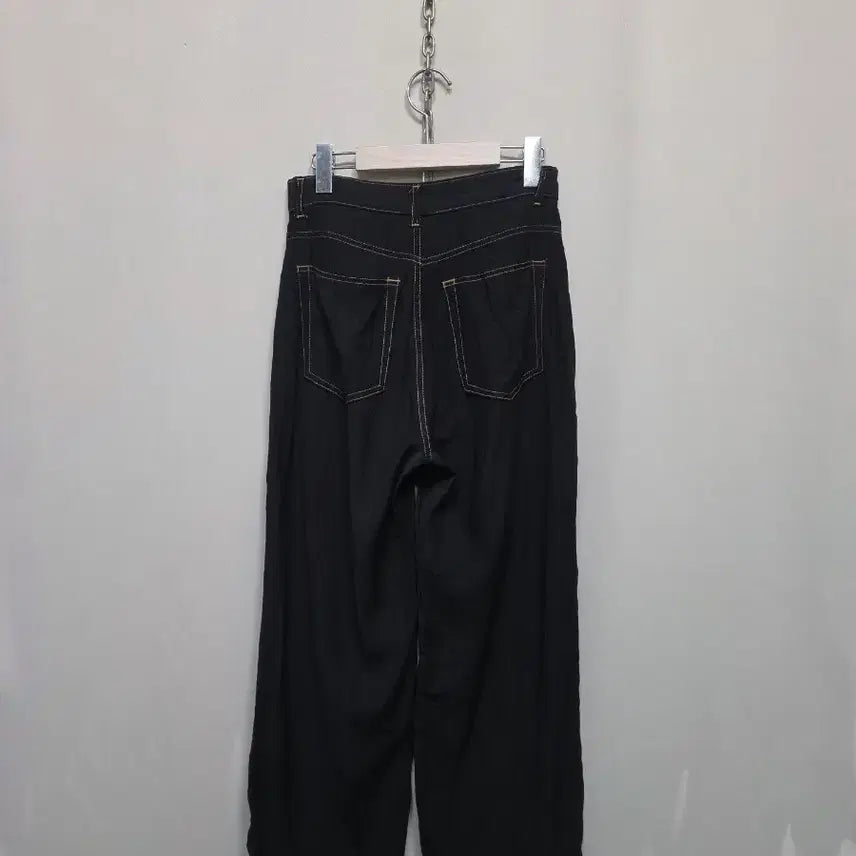 [SOLD OUT] 에잇세컨즈 스티치 와이드 팬츠