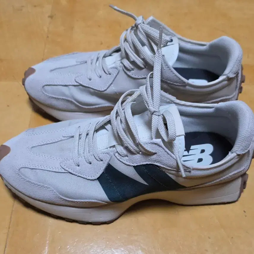[SOLD OUT] 뉴발란스 327 아이보리 운동화 255