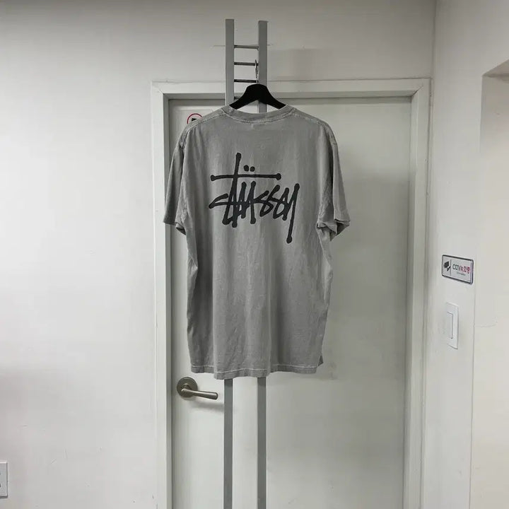 [SOLD OUT] 스투시 베이직 반팔 티셔츠 L