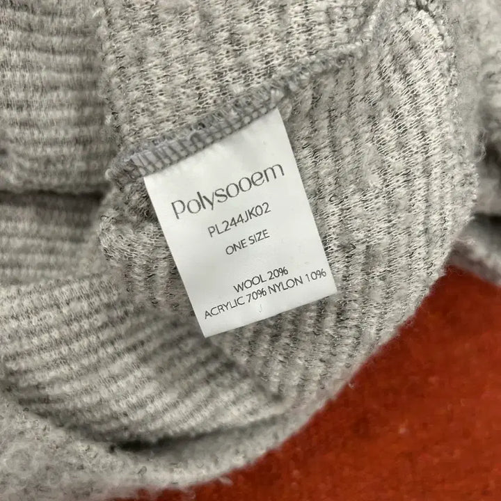[SOLD OUT] 폴리수엠 플러피 아가일 스터드 후디