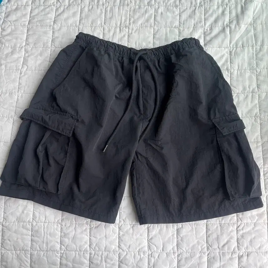 [SOLD OUT] YALE 예일 나일론 반바지
